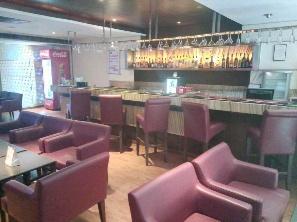 Hampshire Plaza Otel Haydarabad Dış mekan fotoğraf