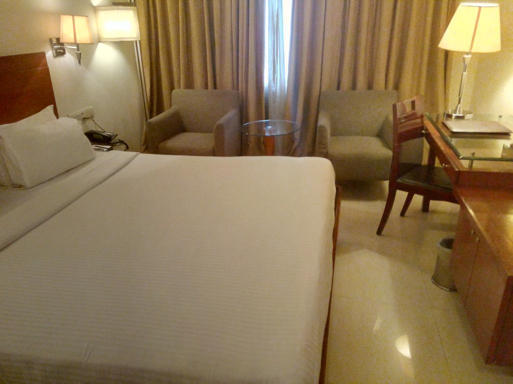 Hampshire Plaza Otel Haydarabad Dış mekan fotoğraf