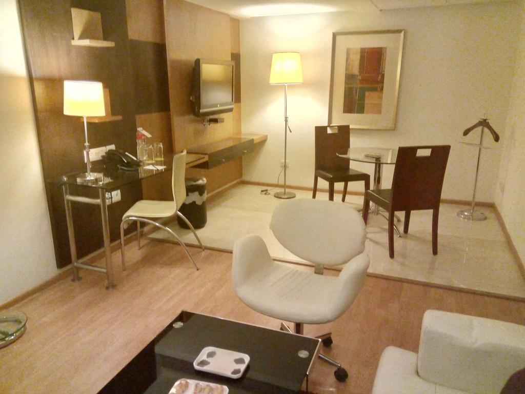 Hampshire Plaza Otel Haydarabad Dış mekan fotoğraf