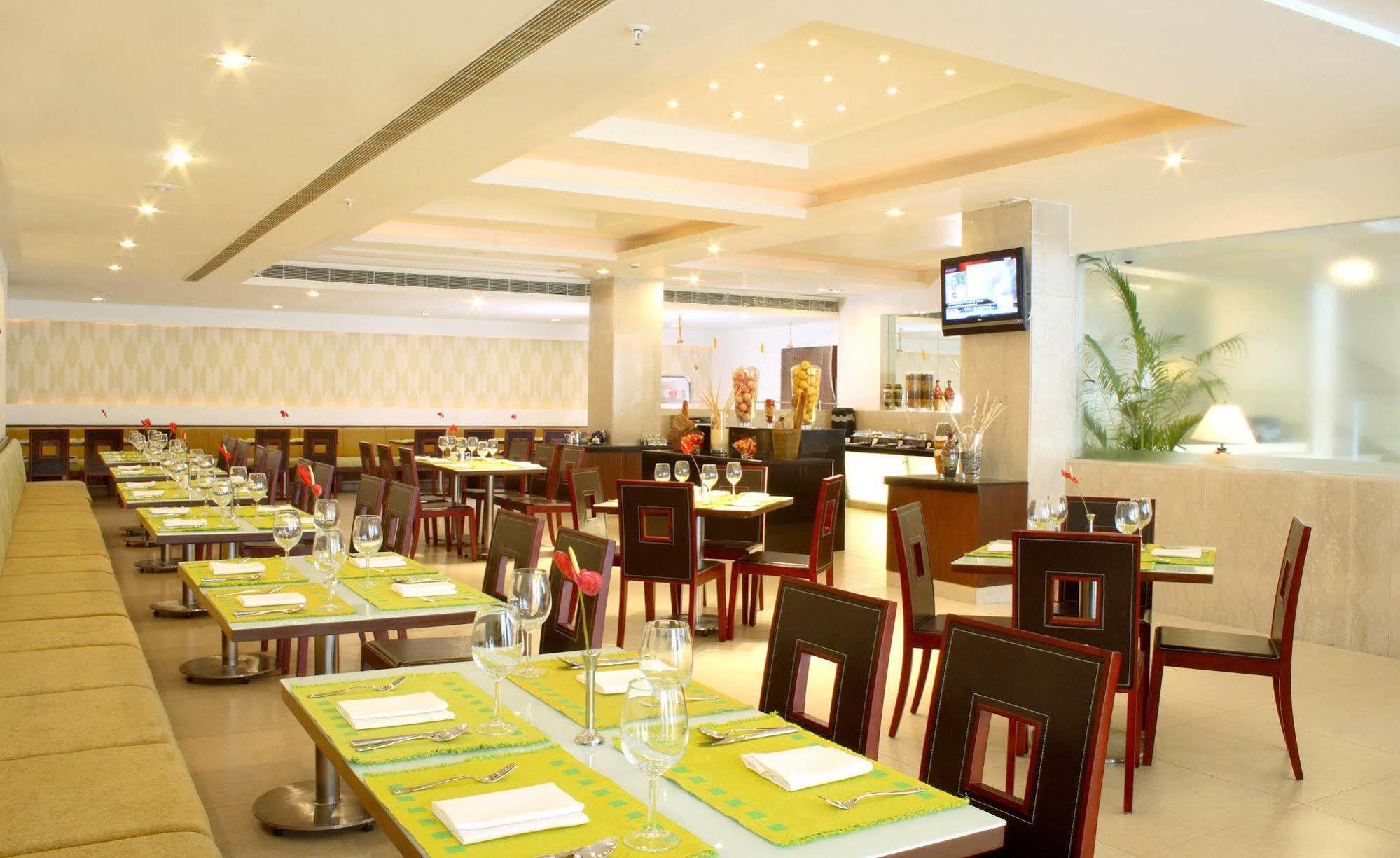 Hampshire Plaza Otel Haydarabad Dış mekan fotoğraf