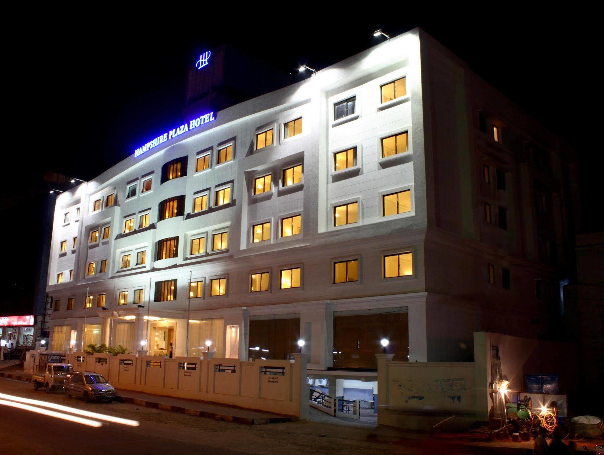 Hampshire Plaza Otel Haydarabad Dış mekan fotoğraf