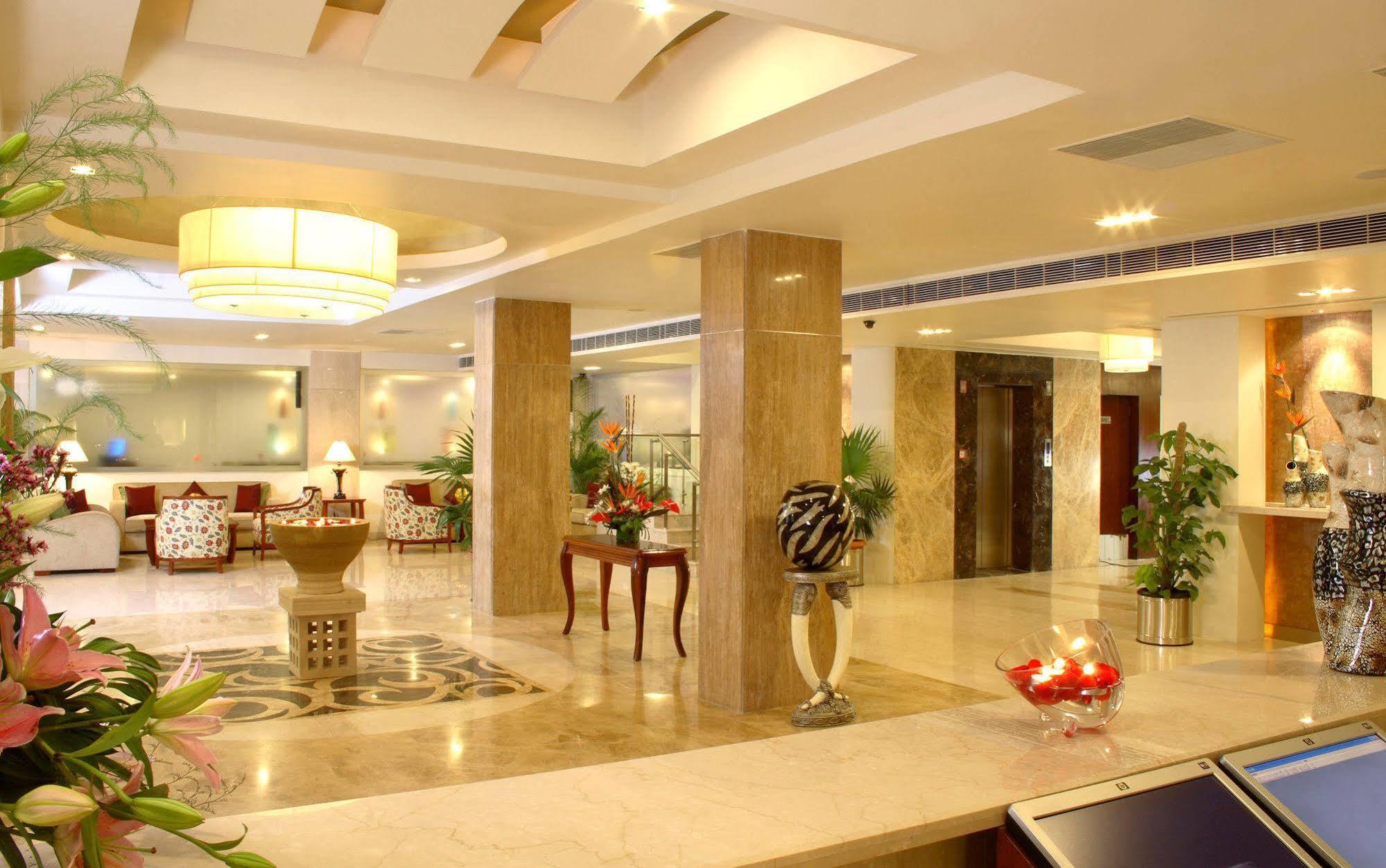 Hampshire Plaza Otel Haydarabad Dış mekan fotoğraf